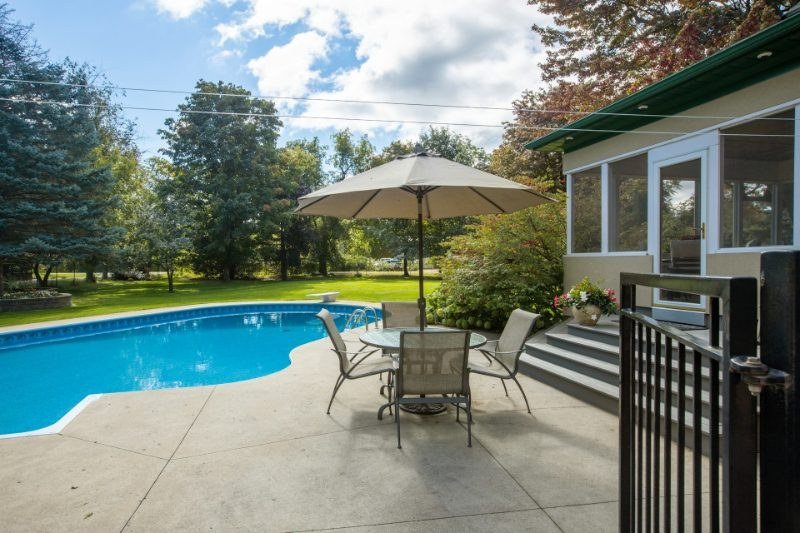 Concrete Pool Decks in Porterville